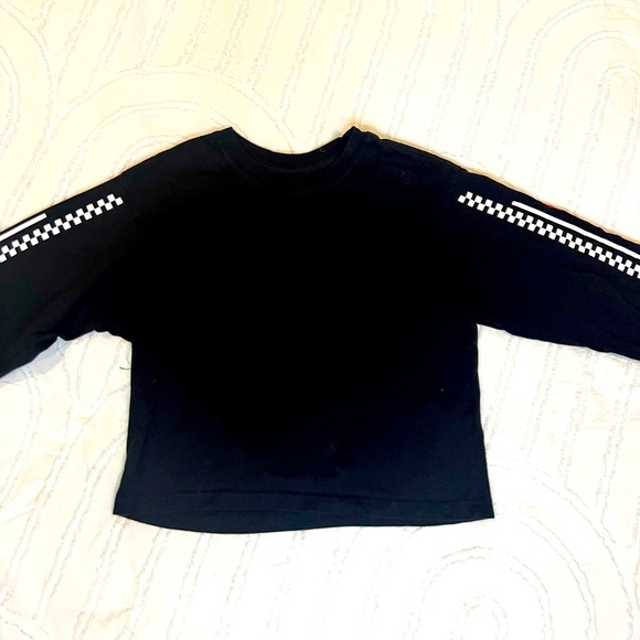 GM Official Corvette Crop - Picture 3 of 6